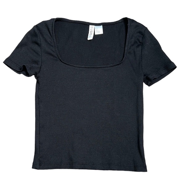 H&M Solid Black Square Neck Crop Top - Picture 1 of 5